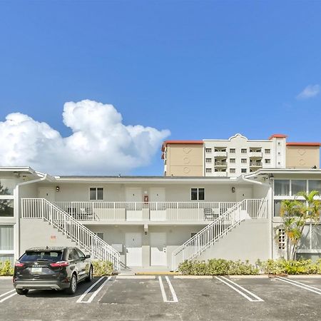 Bright Pompano Beach With Pool Access Екстериор снимка