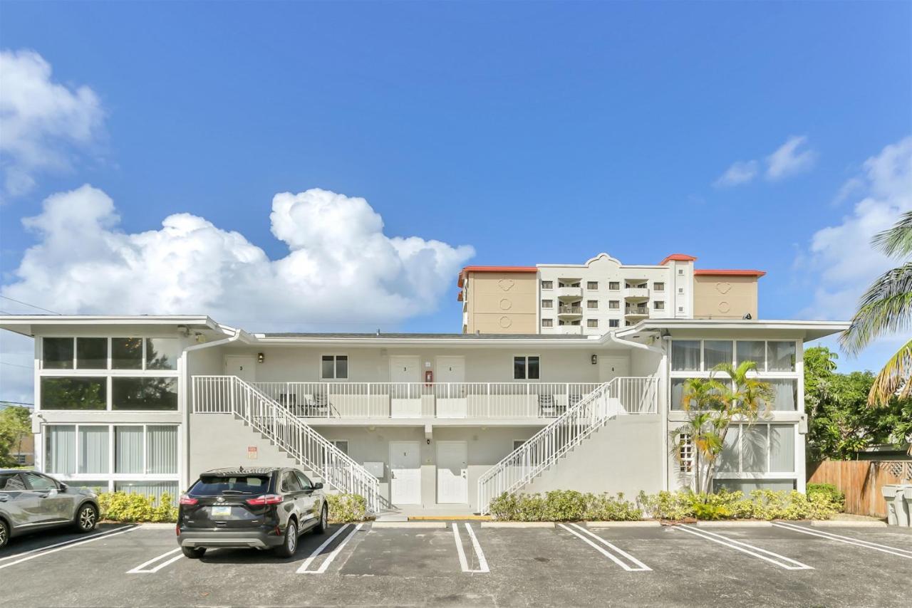 Bright Pompano Beach With Pool Access Екстериор снимка