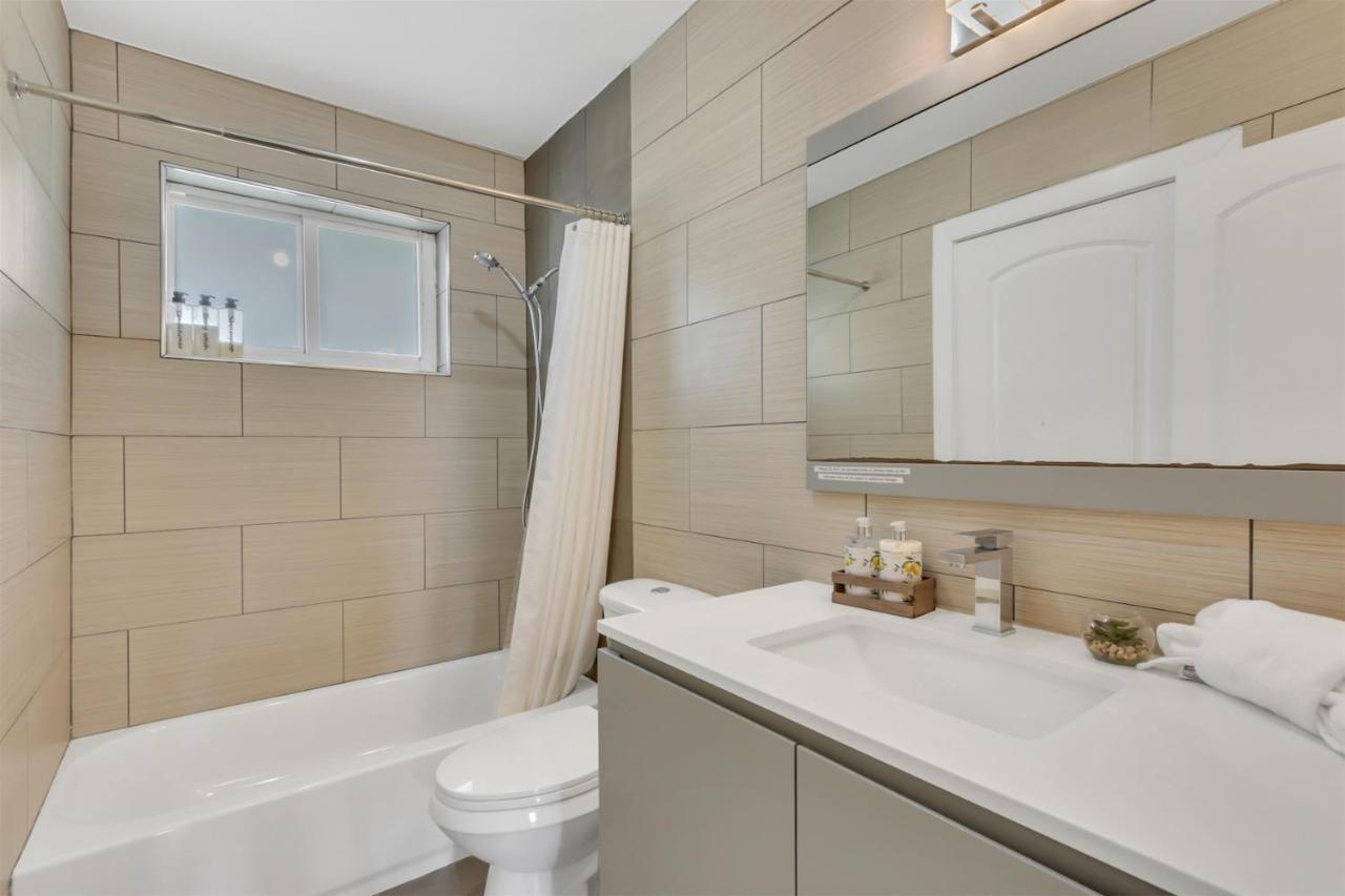 Bright Pompano Beach With Pool Access Екстериор снимка